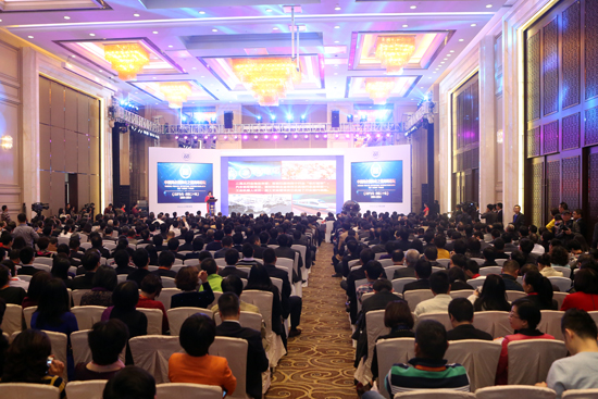 【尊龍凱時20年】商界大腕助力中國民企國際化之道高峰論壇