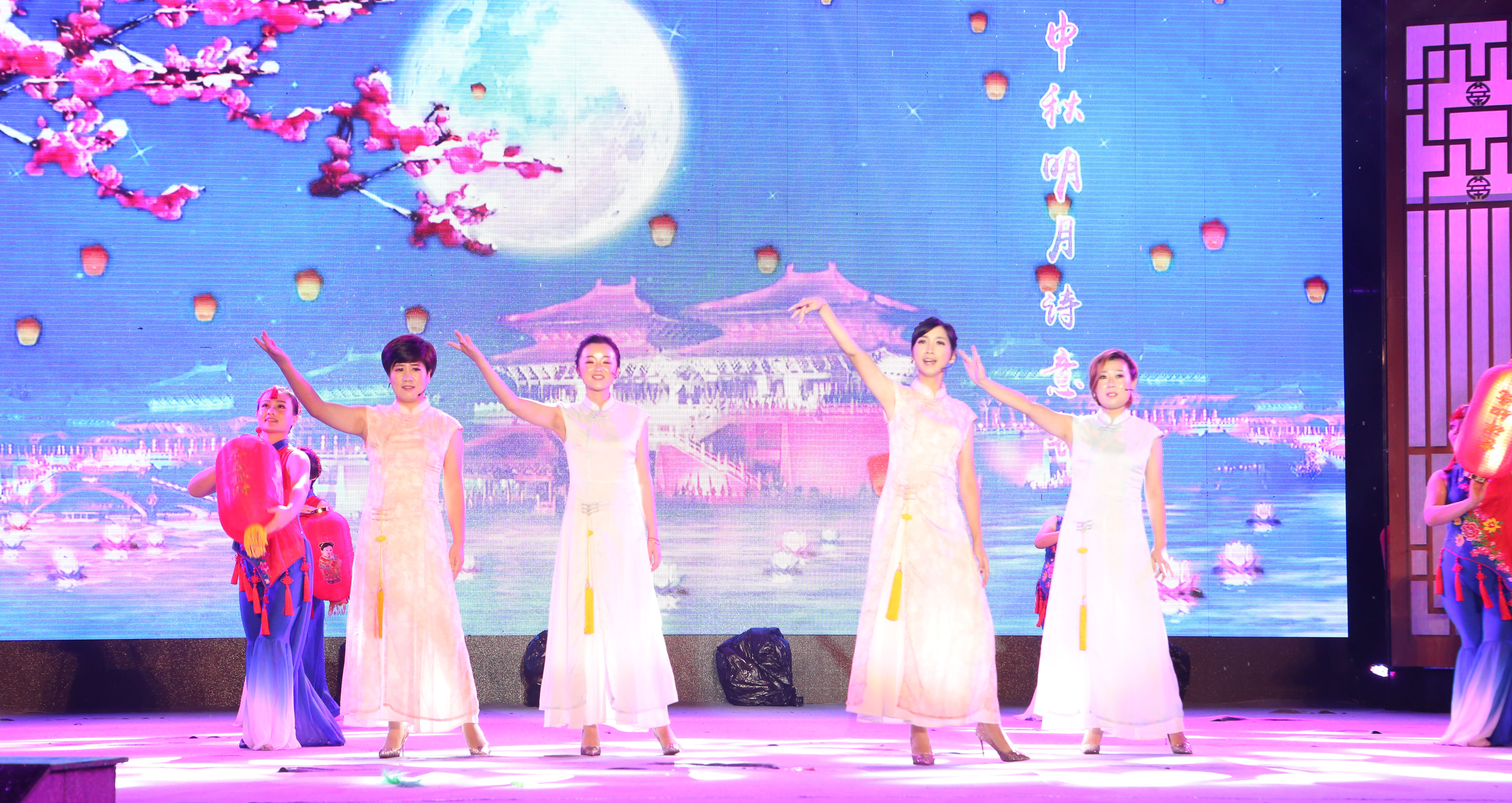 尊龍凱時集團2017“我愛我家”中秋晚會絢麗呈現